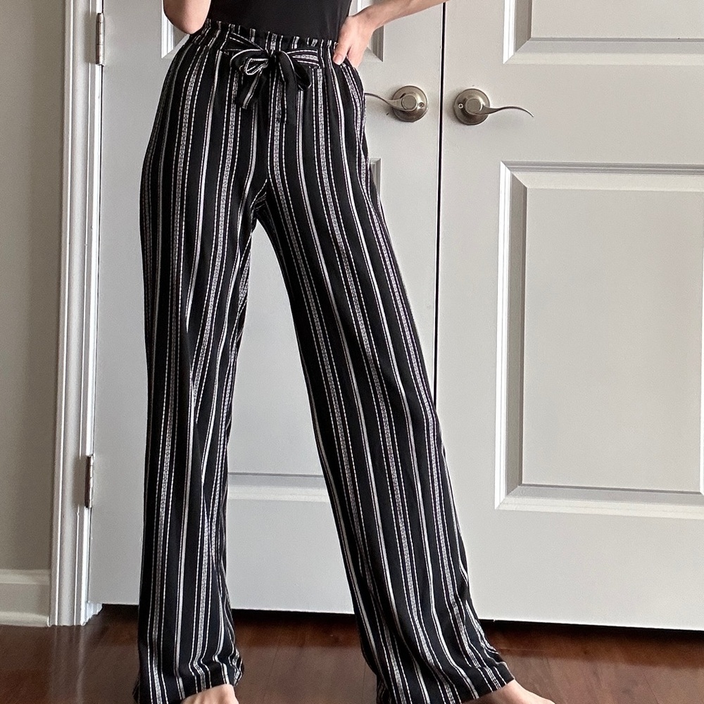 Joe B Stretchy Stripe Tie-Waist Pants